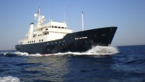 M/Y�BLEU DE NIMES